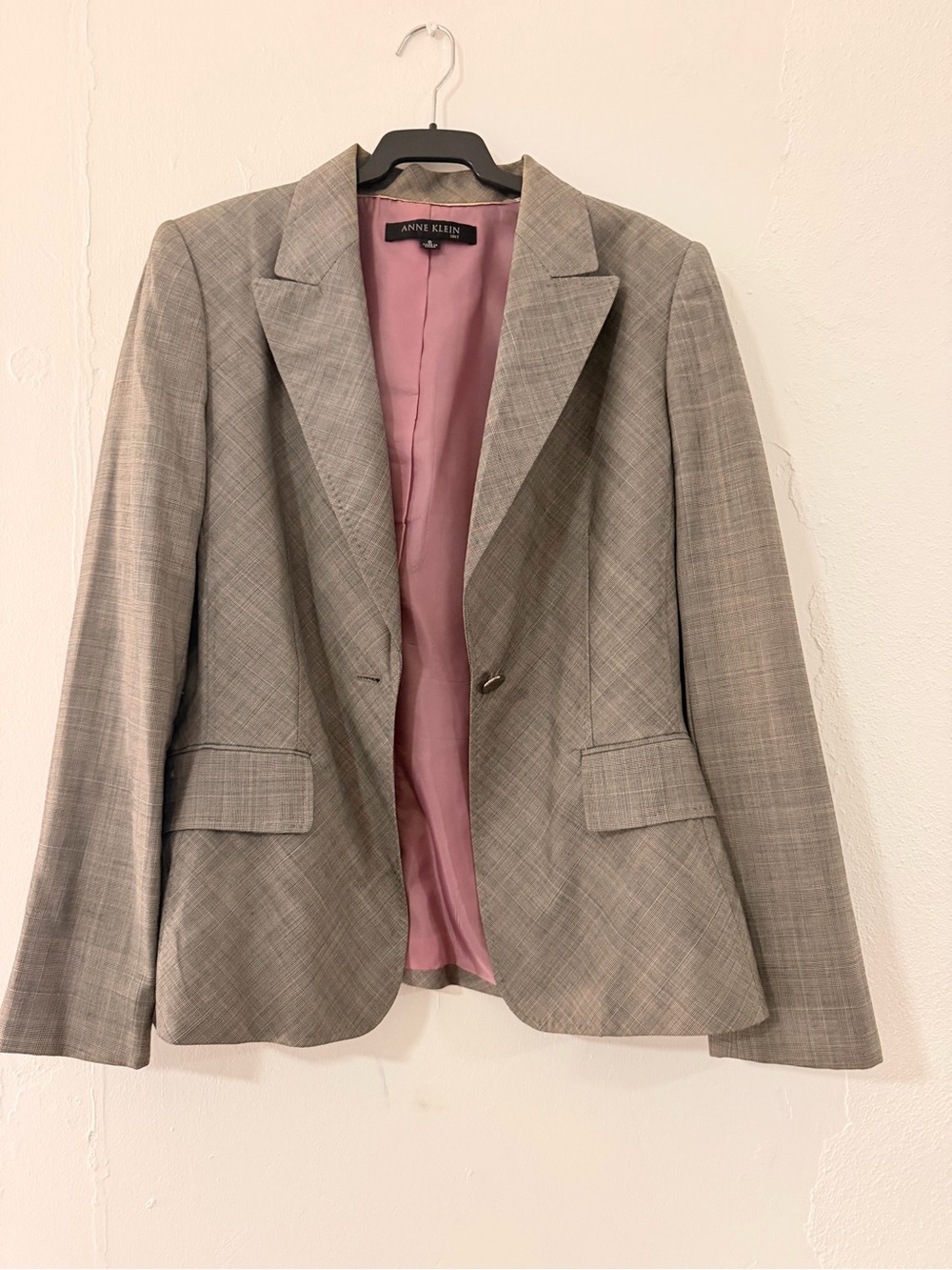 Anne Klein Gray Plaid Blazer with Pink Lining